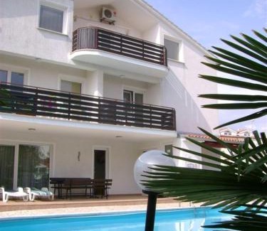 Mali Maj Apartment | Apartment in Porec with balcony, air conditioning, WiFi 819-2