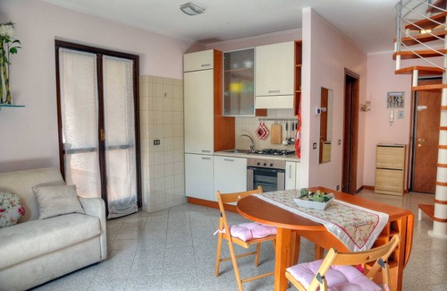 Carciano Apartment | Apartment in Residence - Green Paradise - WIFI - Covered Terrace - Garage