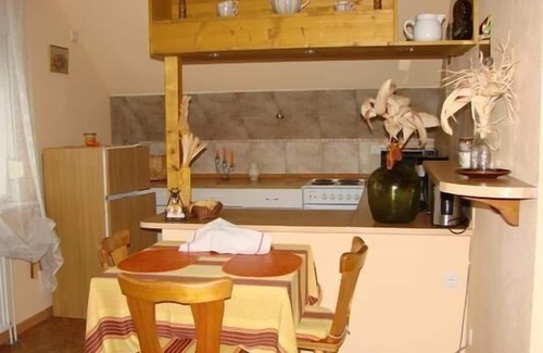 Vogtsburg Apartment | Apartment in Schelingen with Private Parking