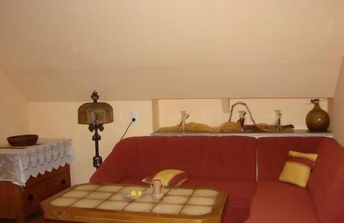 Vogtsburg Apartment | Apartment in Schelingen with Private Parking