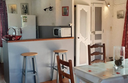 Calvi Apartment | apartment in the 2nd in a house of character, quiet pool nature, 5min from Calvi