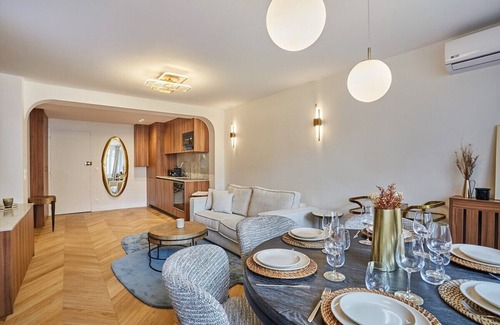 Saint-Vincent-de-Paul Apartment | Apartment in the Center of Paris