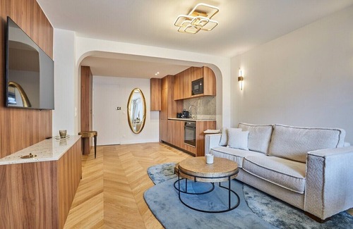 Saint-Vincent-de-Paul Apartment | Apartment in the Center of Paris