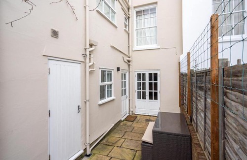 Cheltenham Apartment | Apartment in the heart of Cheltenham