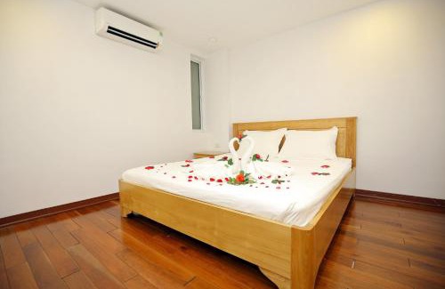 Truc Bach Apartment | Apartment in Truc Bach, Thanh Nien street near Old Quarter