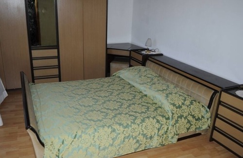 Ugljan Apartment | Apartment in Ugljan with Terrace, Air condition, WIFI, Washing machine (3844-1)