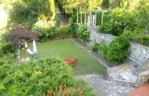 Cerri House | Apartment in villa with garden 2 km from Lerici Cin IT011002C28L2HXXJT