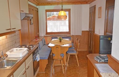 Arzl im Piztal Apartment | Apartment in Wald near Hochzeiger Ski Area