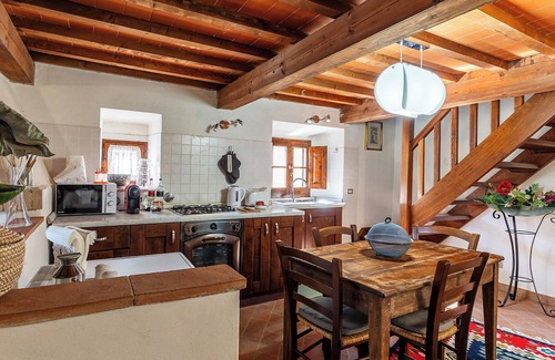 Barberino di Mugello Apartment | Apartment 'Il Nido' with Shared Pool, Wi-Fi and Air Conditioning