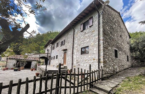 Barberino di Mugello Apartment | Apartment 'Il Nido' with Shared Pool, Wi-Fi and Air Conditioning