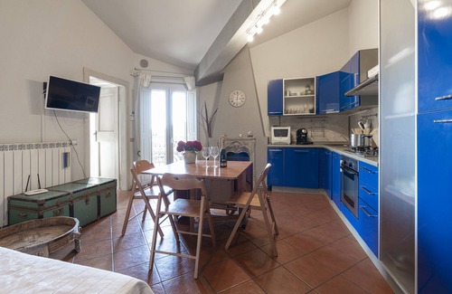 San Felice del Benaco Apartment | Apartment Agata old town/Apartment Agata in the center