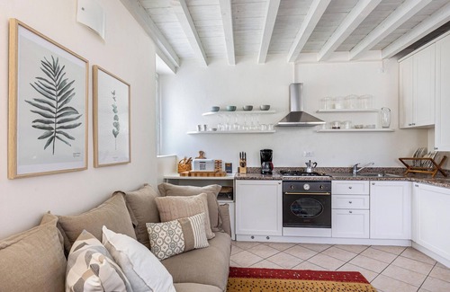 San Felice del Benaco Apartment | Apartment 'Nido Di Cisano' with Lake View, Shared Pool and Wi-Fi