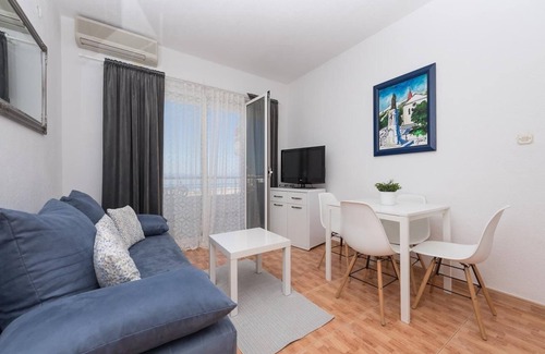 Drasnice Apartment | Apartment Ivi - 100 m from pebble beach: A2(2+2) - Drasnice, Riviera Makarska, Croatia