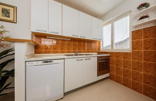 Split Apartment | Apartment Jelena