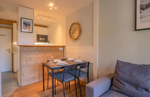 Chamonix City Centre Apartment | Apartment Jonquille 2C - Chamonix Peaks Getaway