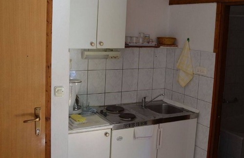 Gradac Apartment | Apartment Jozo - 150 m from pebble beach: A1(2) - Gradac, Riviera Makarska, Croatia