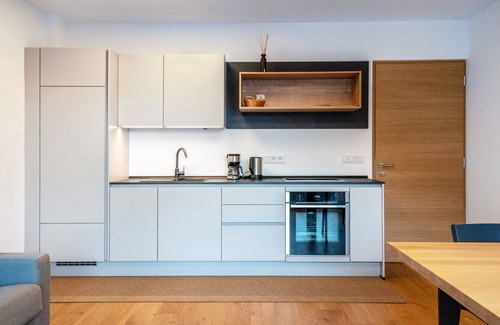 Tramin Apartment | Apartment "Karin - Cabernet" with Shared Terrace & Wi-Fi