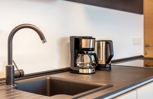 Tramin Apartment | Apartment "Karin - Cabernet" with Shared Terrace & Wi-Fi