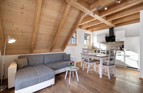 Ehlenbogen Apartment | Apartment 'Katzensteig' with Mountain View, Shared Terrace and Wi-Fi