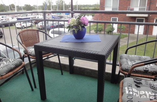 Ueckermuende Apartment | Apartment "Krabbe" - newly renovated apartment for up to 4 people. in the middle of the marina