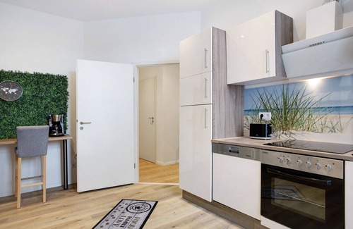 Heppens Apartment | Apartment 'Küstenzauber - Balkon - Top Lage' with Terrace, Balcony & Wi-Fi