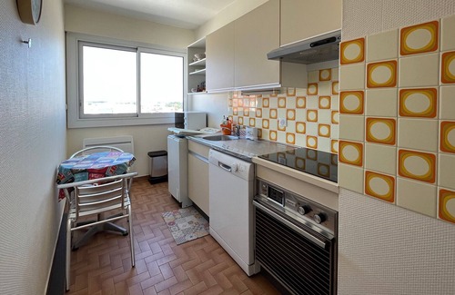Olonne-sur-Mer Apartment | Apartment Les Sables-d'Olonne, 1 bedroom, 4 persons