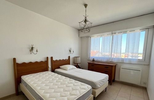 Olonne-sur-Mer Apartment | Apartment Les Sables-d'Olonne, 1 bedroom, 4 persons