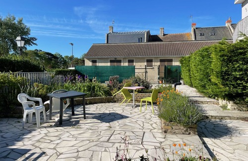 Saint-Regnobert-de-la-Cote-de-Nacre Apartment | Apartment La Vigie - 30 m from the sea, small sea view