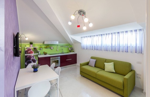 Grottammare Apartment | Apartment La Vela. First row sea and right in the center!