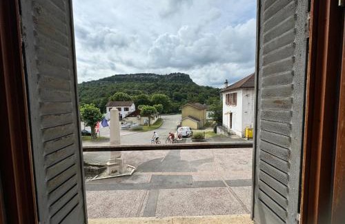 Bregnier-Cordon Apartment | Apartment La Viarhôna à Brégnier-Cordon