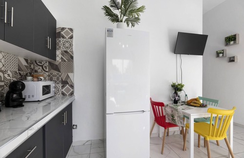 Los Llanos Apartment | Apartment 'Las Cerezas' with Mountain View, Shared Pool and Private Terrace