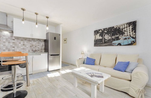 Castillo de Sabinillas Apartment | Apartment 'Las Gaviotas' with Private Terrace