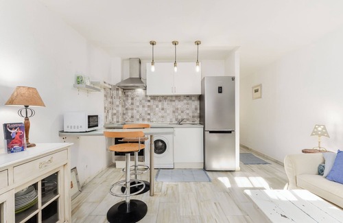 Castillo de Sabinillas Apartment | Apartment 'Las Gaviotas' with Private Terrace