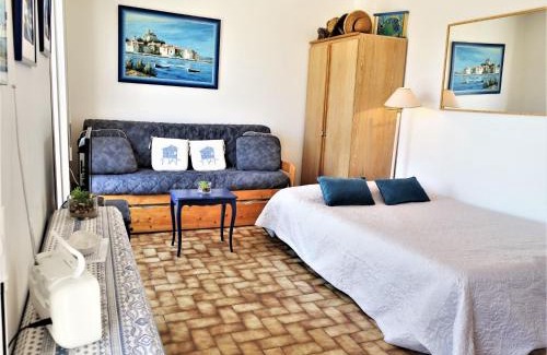 Narbonne-Plage Apartment | Apartment Las Palmas 2 by Interhome