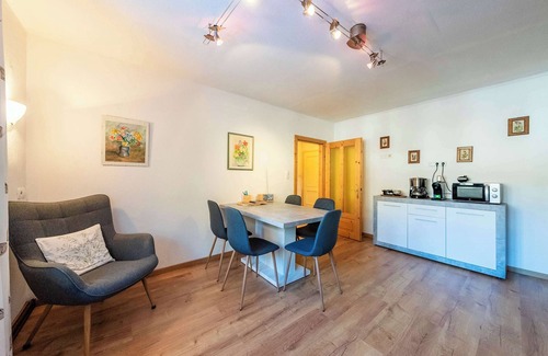 Altaussee Apartment | Apartment Lavendel | Sauna | Parking | Kitchen