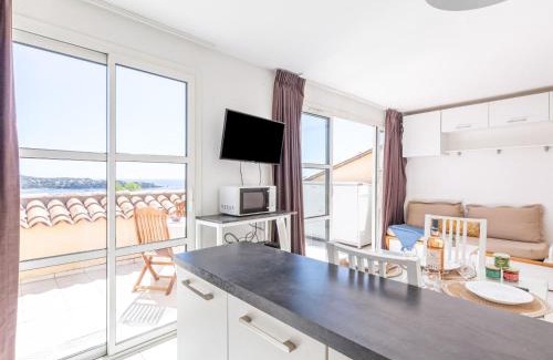 Cap Esterel Apartment | Apartment Le Belvédère - V3 207 by Interhome