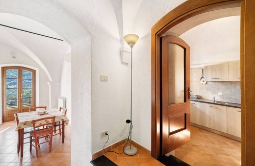 Finale Ligure Apartment | Apartment 'Le Case Del Sole - Il Rustico' with Sea View, Wi-Fi and Air Conditioning