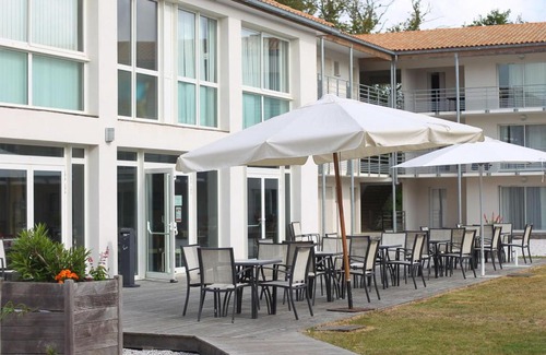 Lagord Apartment | Apartment Le Domaine du Chateau.2