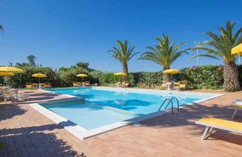 Cecina Apartment | Apartment Le Macine in Cecina - 6 persons, 2 bedrooms
