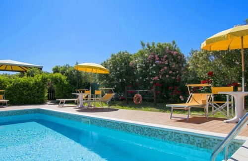 Cecina Apartment | Apartment Le Macine in Cecina - 6 persons, 2 bedrooms