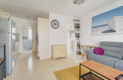 Saint-Martin de Brehal Apartment | Apartment 'Le Saint Martin' with Sea View, Balcony and Wi-Fi