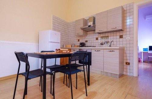 Veglie Apartment | Apartment 'Leader' with Private Garden, Wi-Fi and Air Conditioning