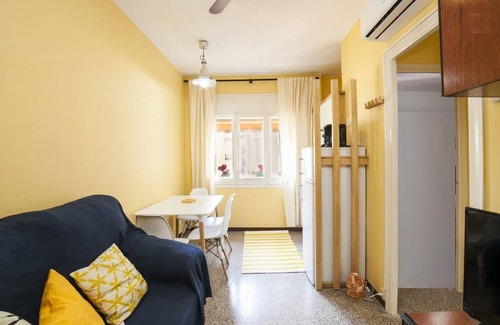 El Camp de l'Arpa del Clot Apartment | Apartment LEMON with terrace.