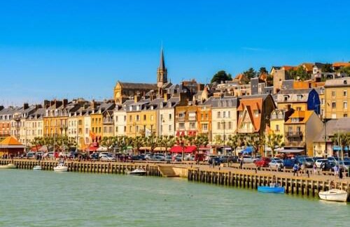 Trouville-sur-Mer Apartment | Apartment Les Flots Bleus in Deauville-Trouville - 2 persons 1 bedrooms