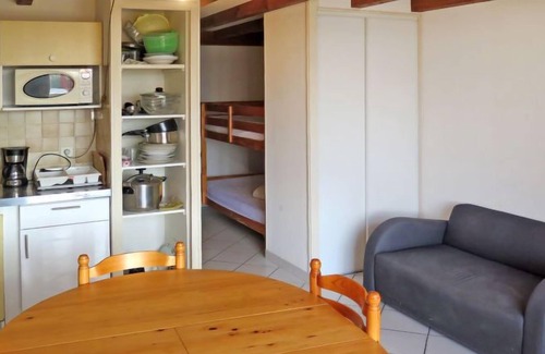 Biscarrosse Plage Apartment | Apartment Les Flots Bleus (BPL400) in Biscarrosse - 6 persons, 2 bedrooms