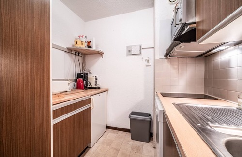 Le Praz de Lys Apartment | Apartment 'Les Mouflons' with Mountain View and Balcony