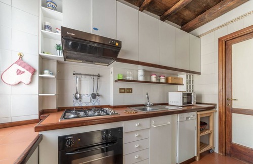 Celio Apartment | Apartment located on the second floor of a typical period building without a lift.In 55 square meters of space it comfortably accommodates 3 people.Located in a strategic position a short distance from the Colosseum, the Colle Oppio Park and the Basilica