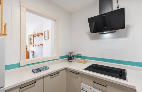 Cenes de la Vega Apartment | Apartment 'Luminoso Y Acogedor' with Mountain View, Wi-Fi and Air Conditioning