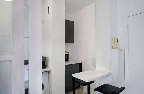 Quartier du Port Apartment | Apartment 'Magnificent Studio On The Port Nice' with Wi-Fi