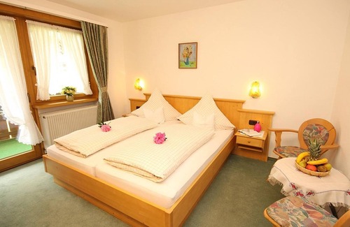 Riezlern Apartment | Apartment Mahdtal - 2 bedrooms with shower / WC - Haus Widdersteinblick